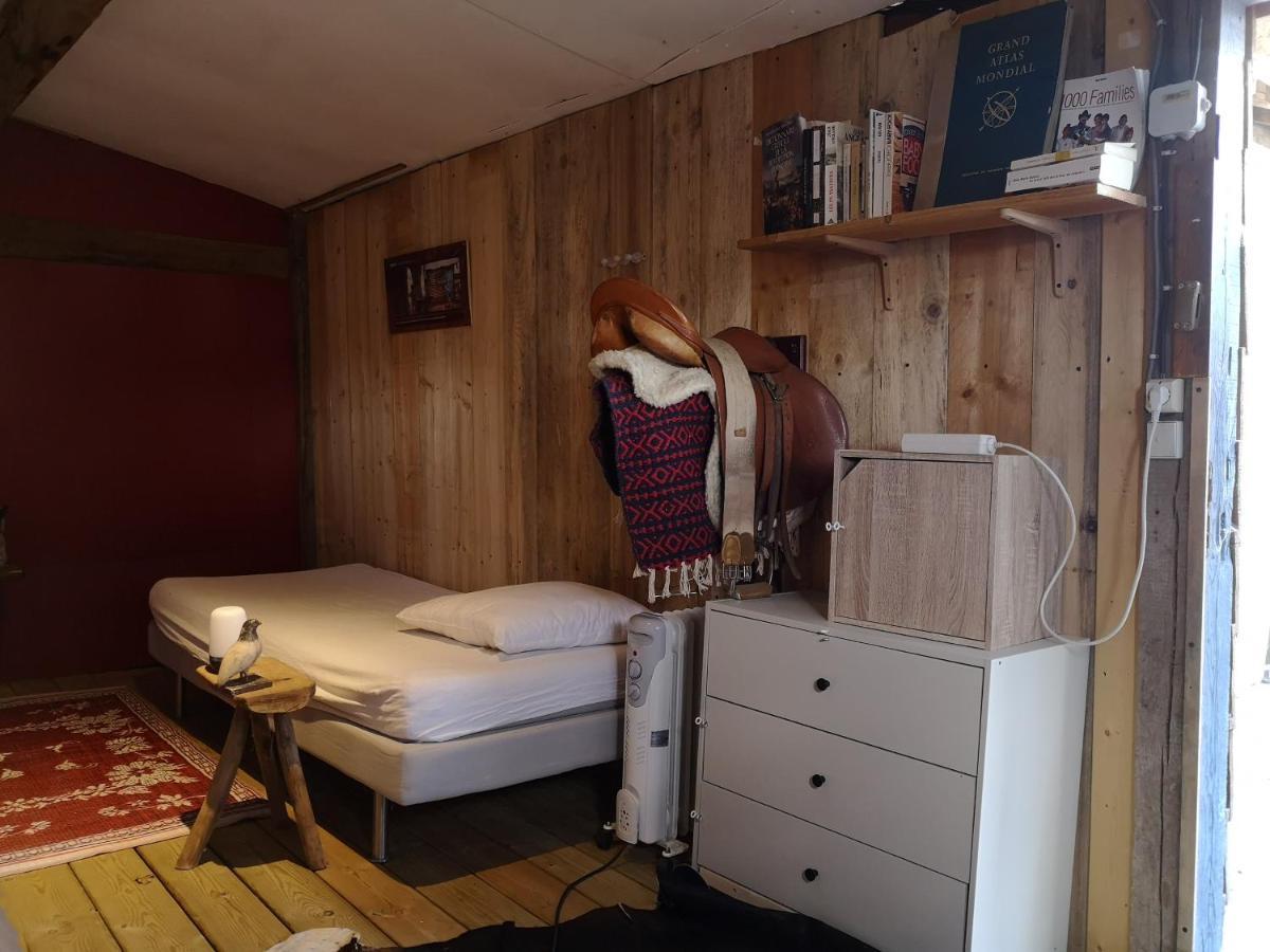 Le Gite Du Loir A Velo, Gite D'Etape, Backpacker Marcon ภายนอก รูปภาพ